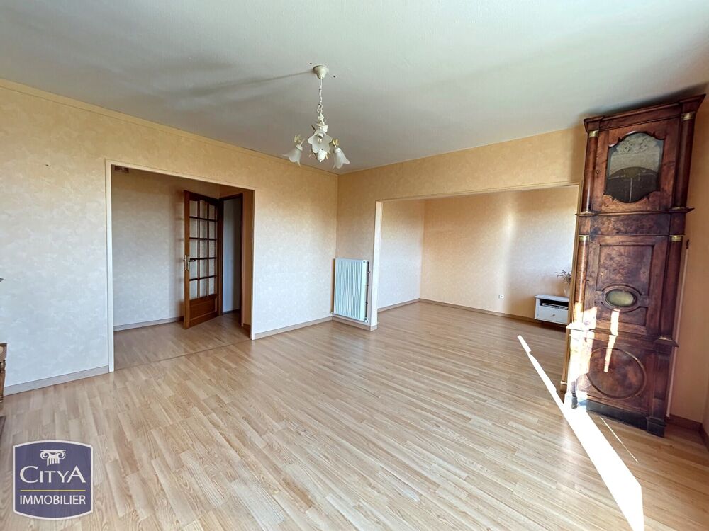 Appartement 4 pièces 80 m² · à Bourges · 80 m² · 99 000 €