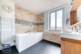  Appartement � vendre 5 pi�ces 123 m�