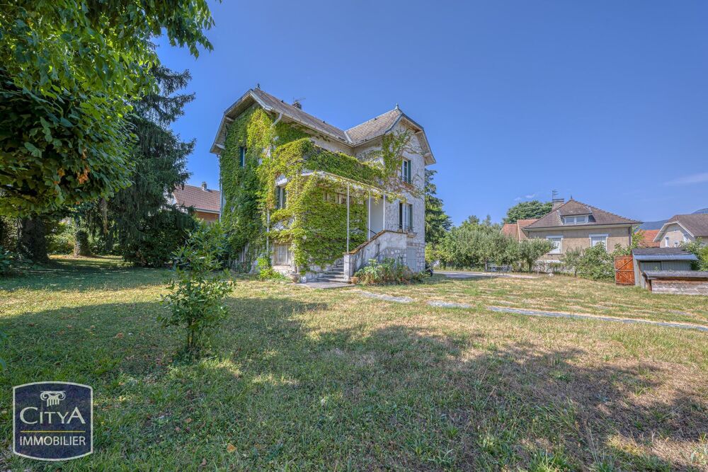 Maison 7 pièces 148 m² · à Chambéry · 148 m² · 1 049 000 €