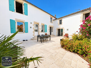 Maison à vendre 8 pièces 265 m²