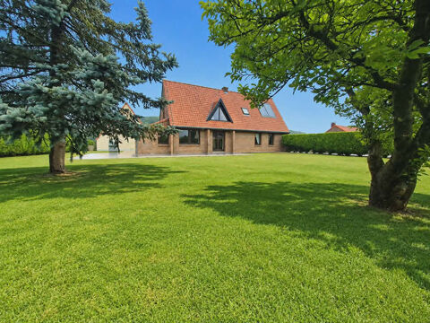   maison Maison - 8 pièce(s) - 141 m²