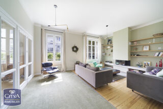  Maison � vendre 10 pi�ces 285 m�