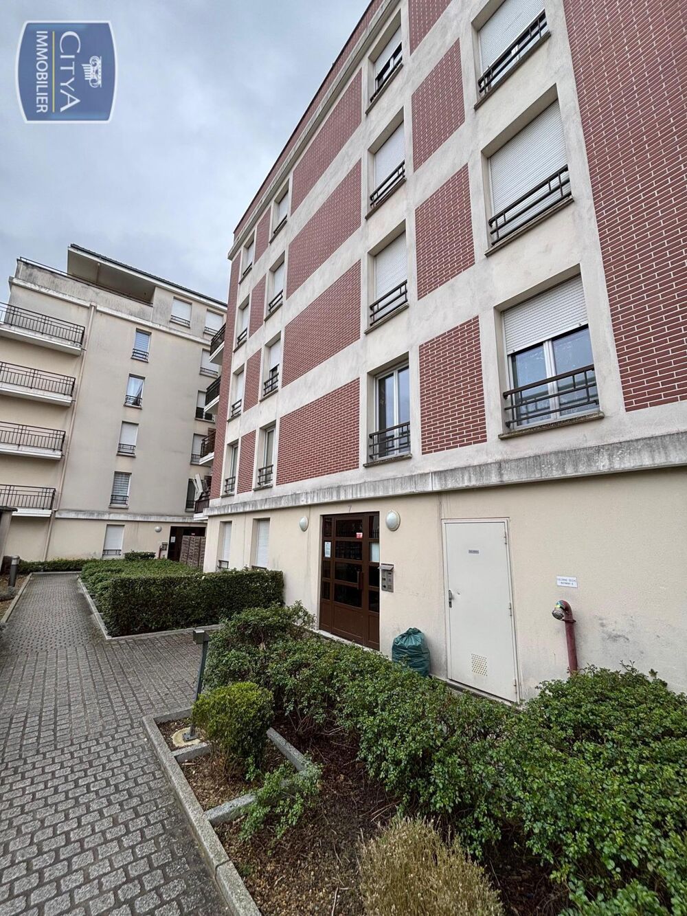 Appartement 3 pièces 59 m² · à Corbeil-Essonnes · 59 m² · 149 900 €