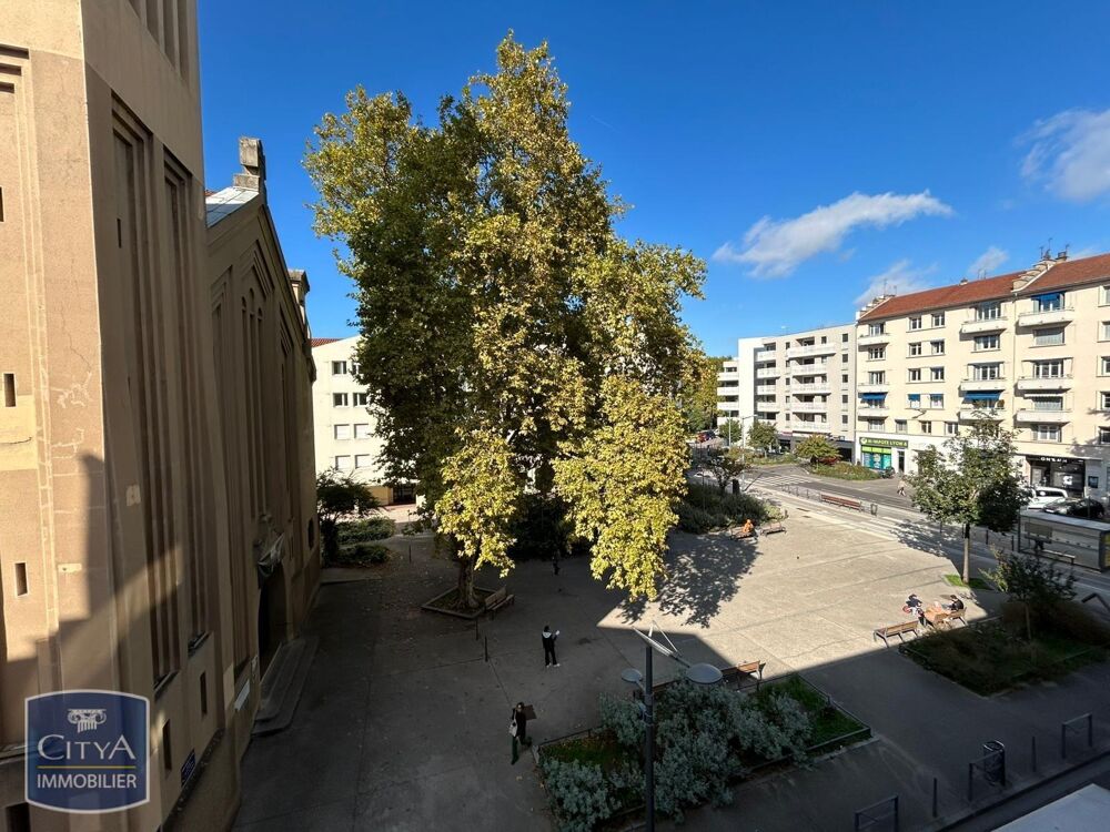 Appartement 4 pièces 92 m² · à Lyon 8 · 92 m² · 270 000 €