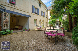  Maison à vendre 13 pièces 390 m²