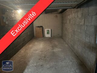  Parking / Garage à vendre 
