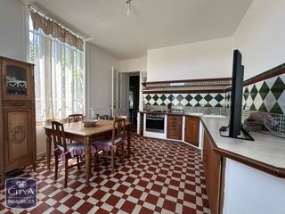  Maison à vendre 11 pièces 387 m²