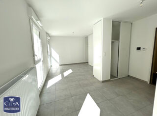 Appartement 1 pièce 29 m² · à Saint-Étienne · 29,2 m² · 99 999 €