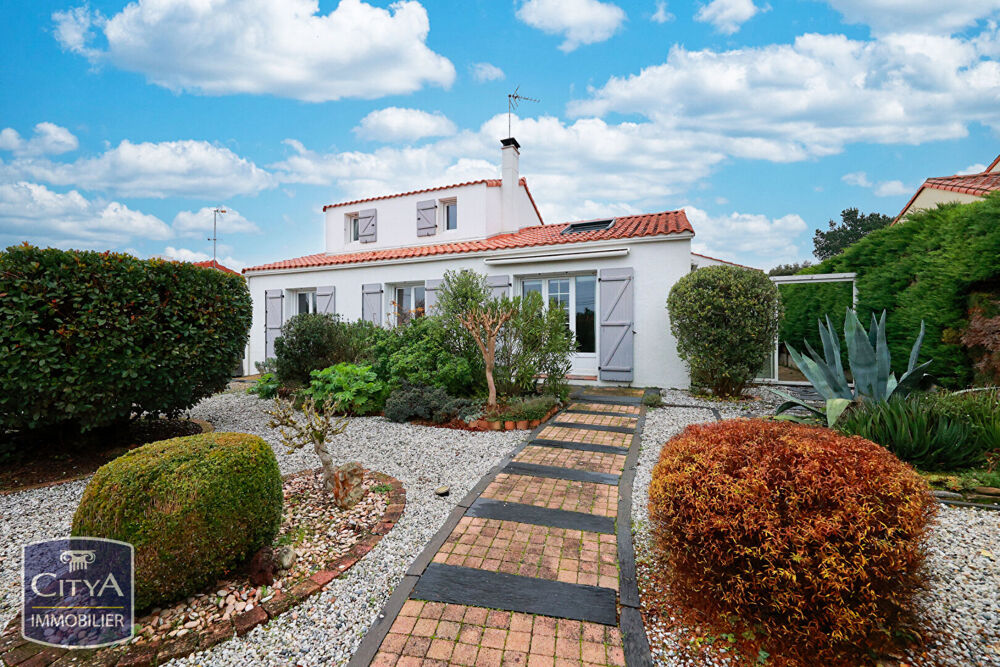 Maison 6 pièces 145 m² · à La Bernerie-en-Retz · 145 m² · 449 400 €