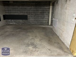  Parking / Garage à vendre 