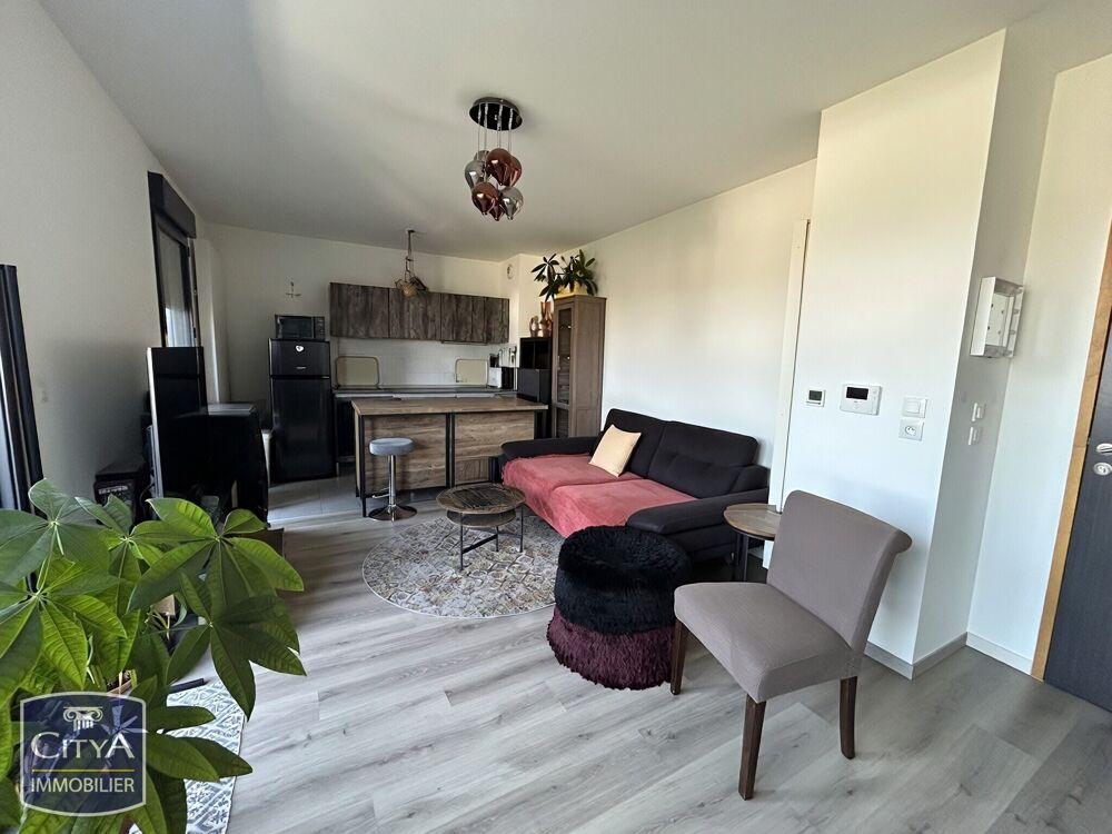 Appartement 2 pièces 47 m² · à Fleury-les-Aubrais · 47 m² · 153 000 €