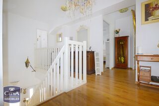  Maison à vendre 9 pièces 230 m²