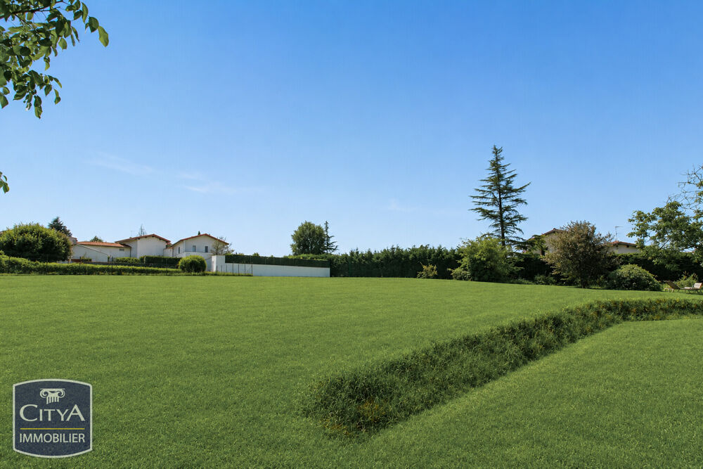 Maison 5 pièces 140 m² · à Lissieu · 140 m² · 700 000 €