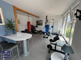  Maison à vendre 10 pièces 243 m²