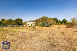  Terrain à vendre 823 m²