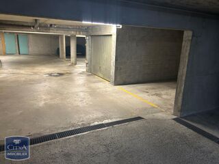  Parking / Garage à vendre  Nantes