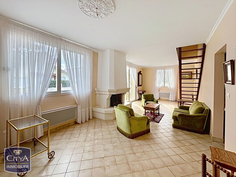 Maison 6 pièces 95 m² · à Saint-Michel-Chef-Chef · 95 m² · 344 850 €