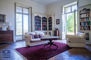  Maison à vendre 15 + pièces 417 m²