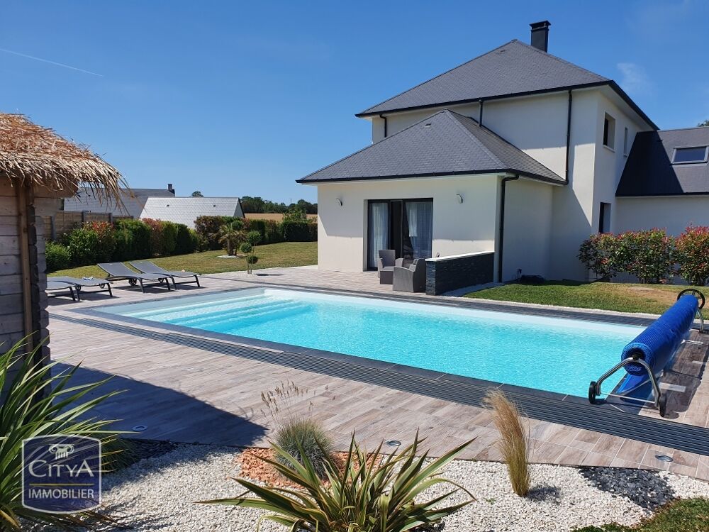 Maison 9 pièces 256 m² · à Souleuvre en Bocage · 256 m² · 499 000 €