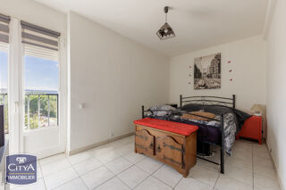  Appartement à vendre 4 pièces 77 m²