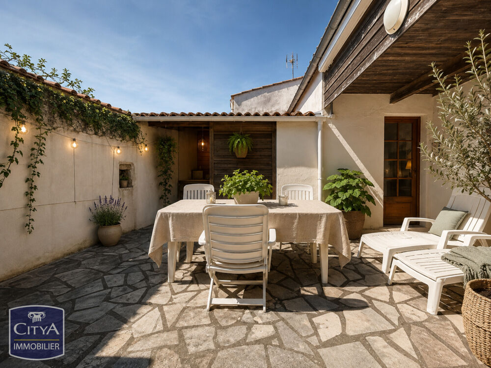 Maison 3 pièces 57 m² · à Loix · 57 m² · 490 000 €