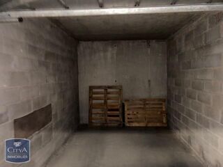  Parking / Garage à vendre 