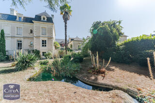  Maison à vendre 8 pièces 220 m²