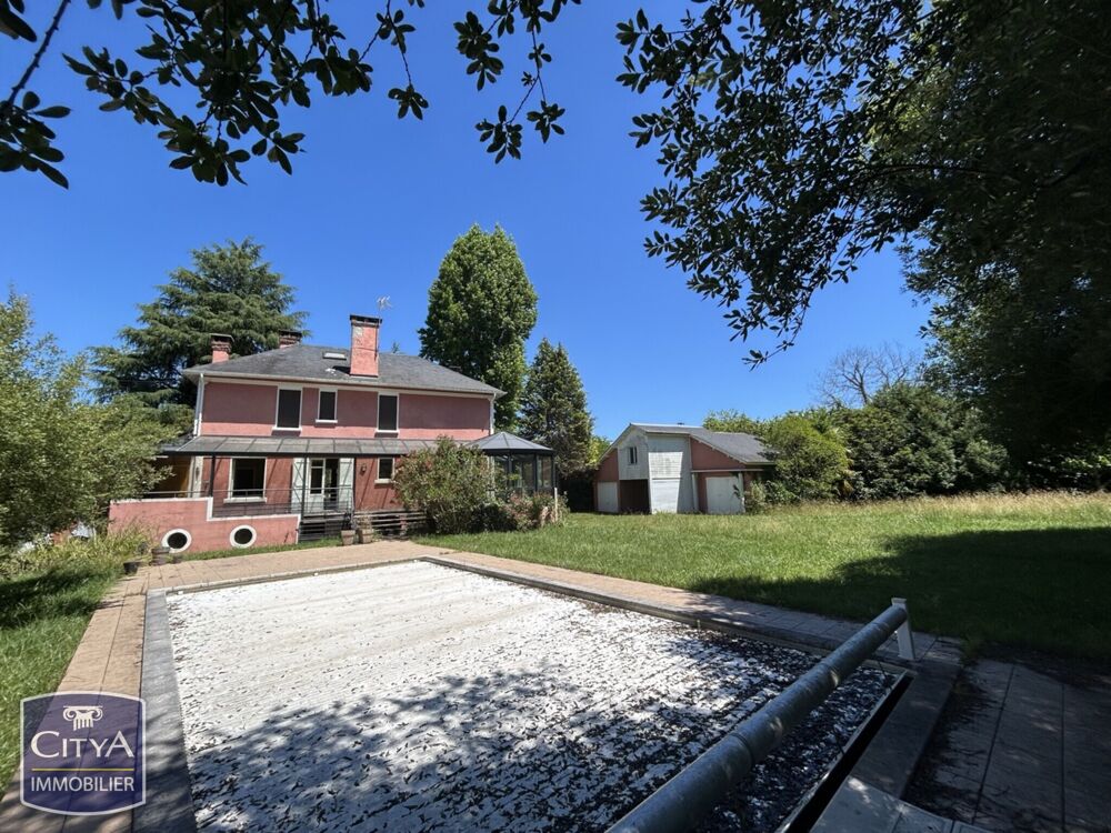 Maison 7 pièces 240 m² · à Gan · 240 m² · 498 000 €