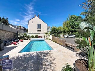  Maison à vendre 15 + pièces 365 m²