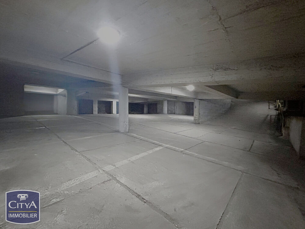 Vente Parking/Garage parking Arras