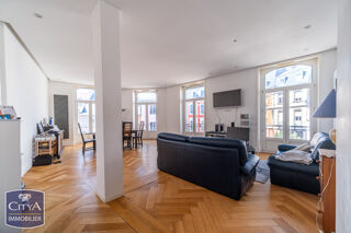  Appartement à vendre 5 pièces 104 m²