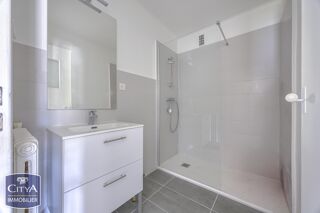  Appartement à vendre 2 pièces 67 m²