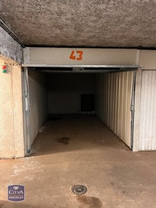 Parking / Garage à vendre 13 m²