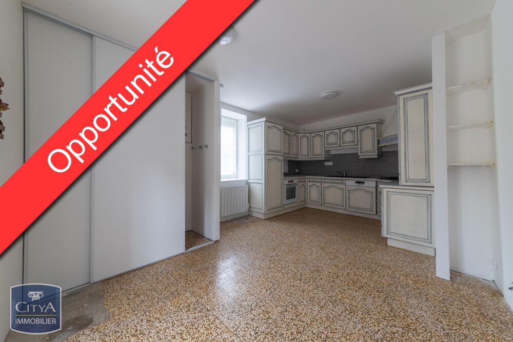 Maison 4 pièces 150 m² · à Ardillières · 150 m² · 164 000 €