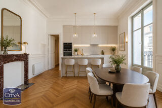  Appartement à vendre 5 pièces 141 m²