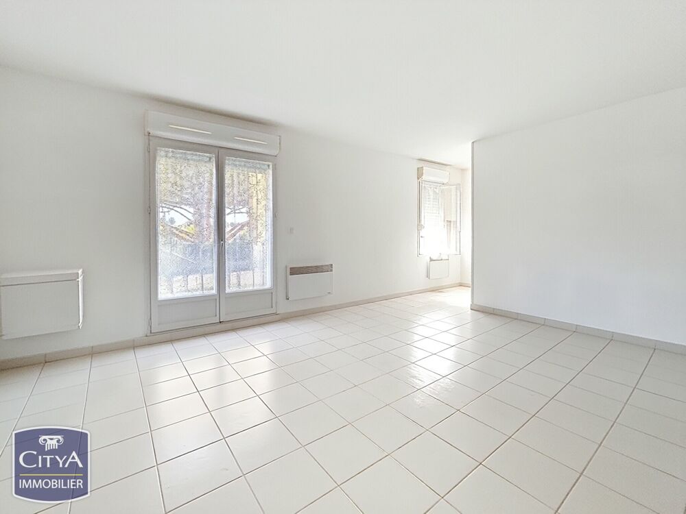 Vente Appartement appartement Villemoustaussou