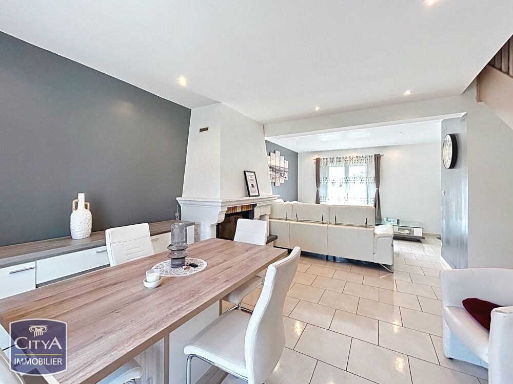 Maison 6 pièces 107 m² · à Bourges · 107 m² · 216 000 €