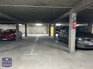  Parking / Garage à vendre 12 m²