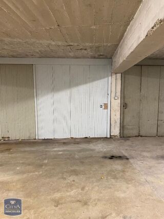  Parking / Garage à vendre 