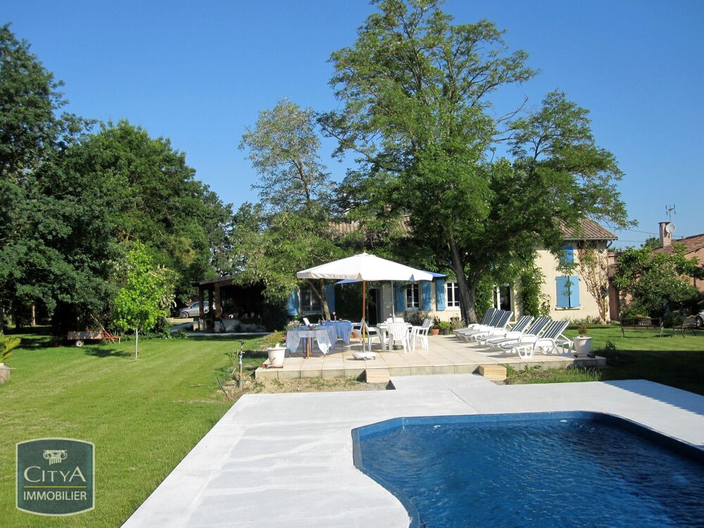 Maison 8 pièces 251 m² · à Savenès · 251 m² · 529 000 €