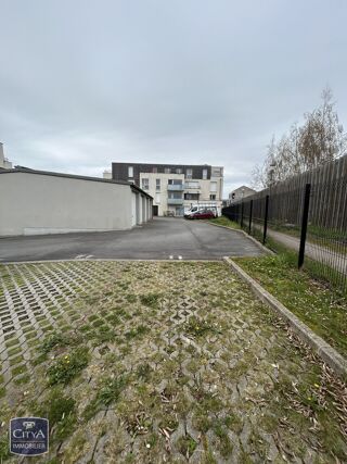  Parking / Garage à vendre 
