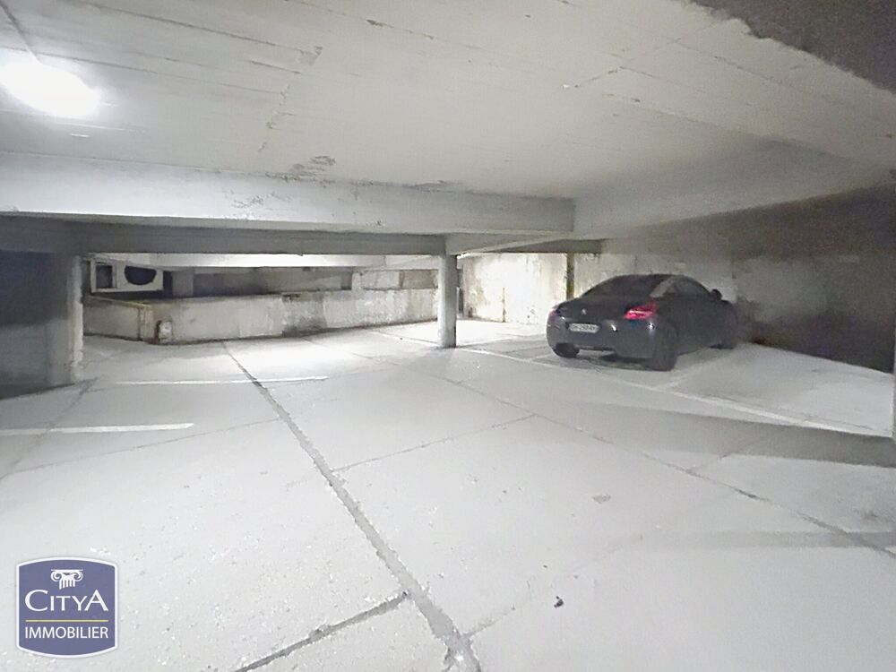 Vente Parking/Garage parking Arras