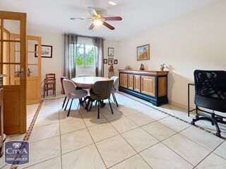 Maison à vendre 10 pièces 218 m²