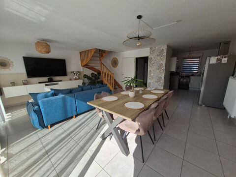   maison Maison - 5 pièce(s) - 100 m²