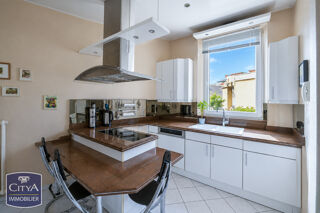  Appartement à vendre 6 pièces 195 m²