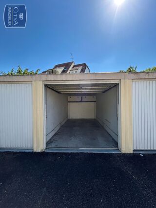  Parking / Garage à vendre 13 m²
