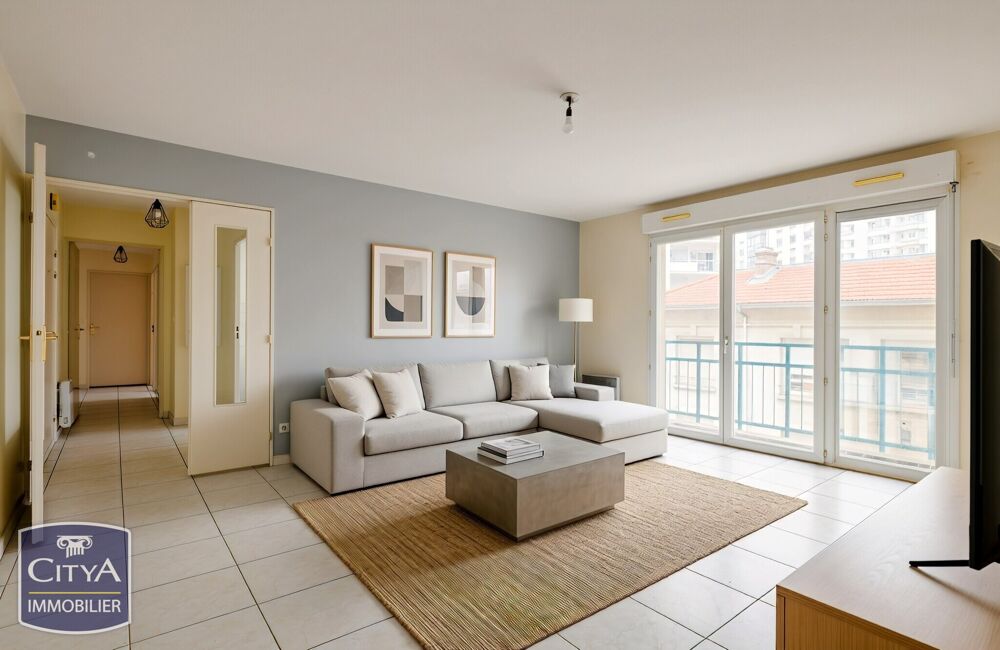Appartement 3 pièces 70 m² · à Lyon 7 · 70 m² · 330 000 €