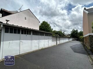  Parking / Garage à vendre 527 m²