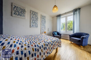  Maison à vendre 10 pièces 211 m²