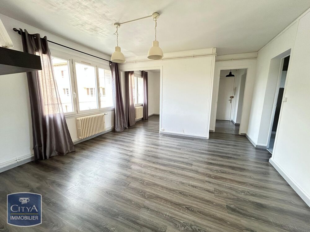 Appartement 3 pièces 67 m² · à Charleville-Mézières · 67 m² · 45 000 €